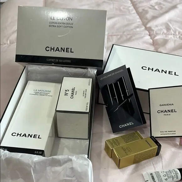 Chanel Skincare and Fragrance Collection in Black, White, and Gold - Picture 1 of 7